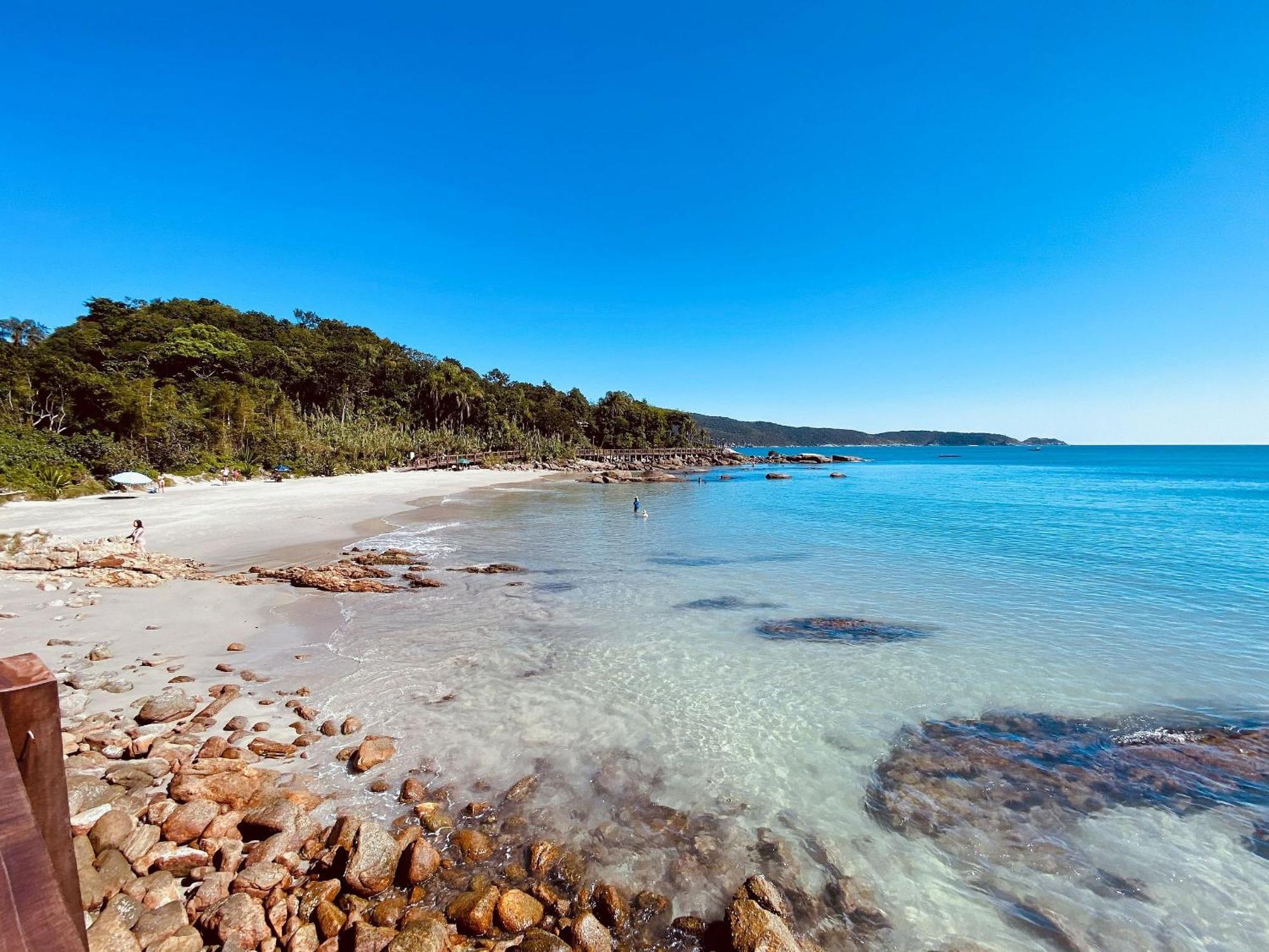 Apto Novo, Com Piscina, 250M Da Praia Бомбиньяс Экстерьер фото